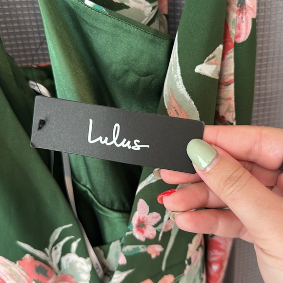 Lulus Floral Green Maxi wrap dress - Picture 3 of 4